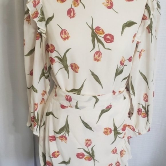 Reformation Quest Tulip Dress - NWT - Picture 2 of 13